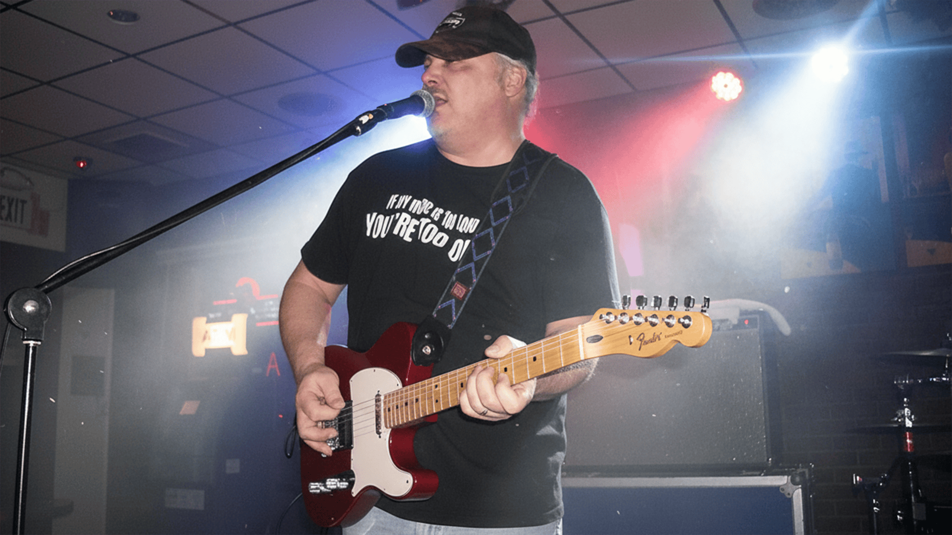 Brian performing live with his band GeeDub at the Open Tap in 2007