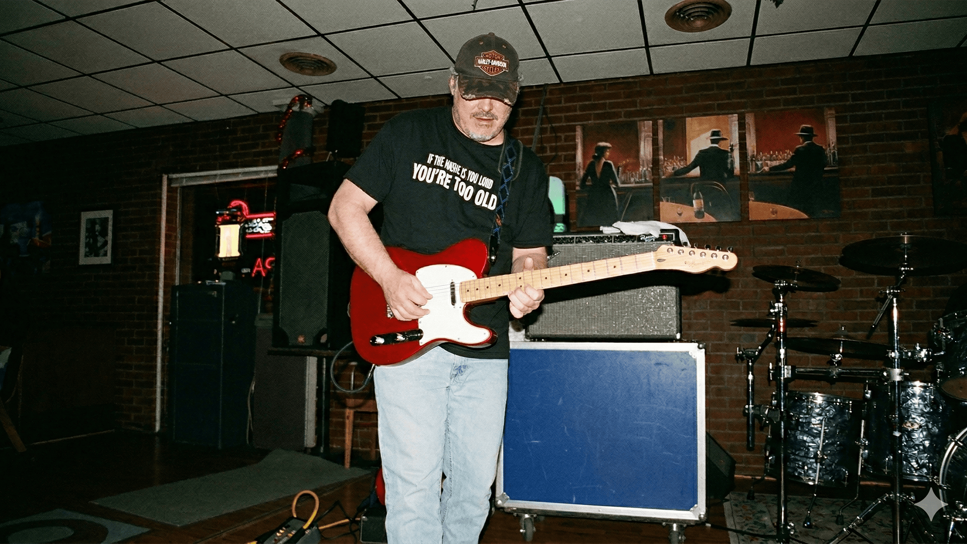 Brian performing live with his band GeeDub at the Open Tap in 2007